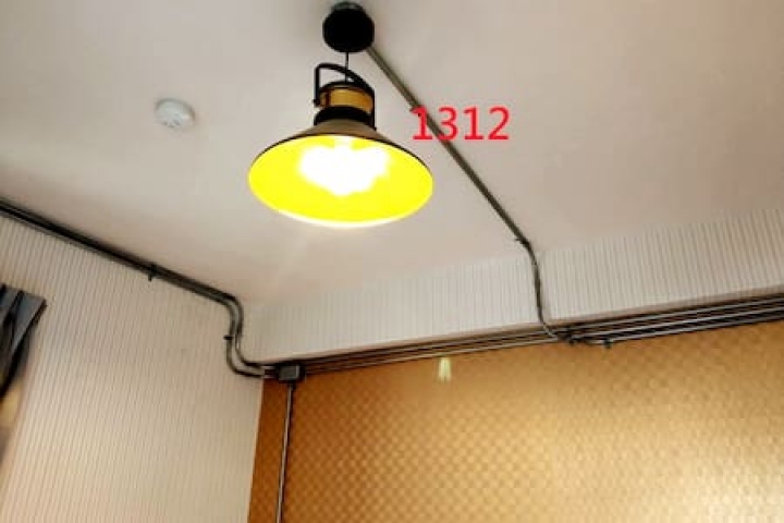 Room 1312 高雄左營區，建業客棧，近國訓中心，4.5坪(約13.5M2)